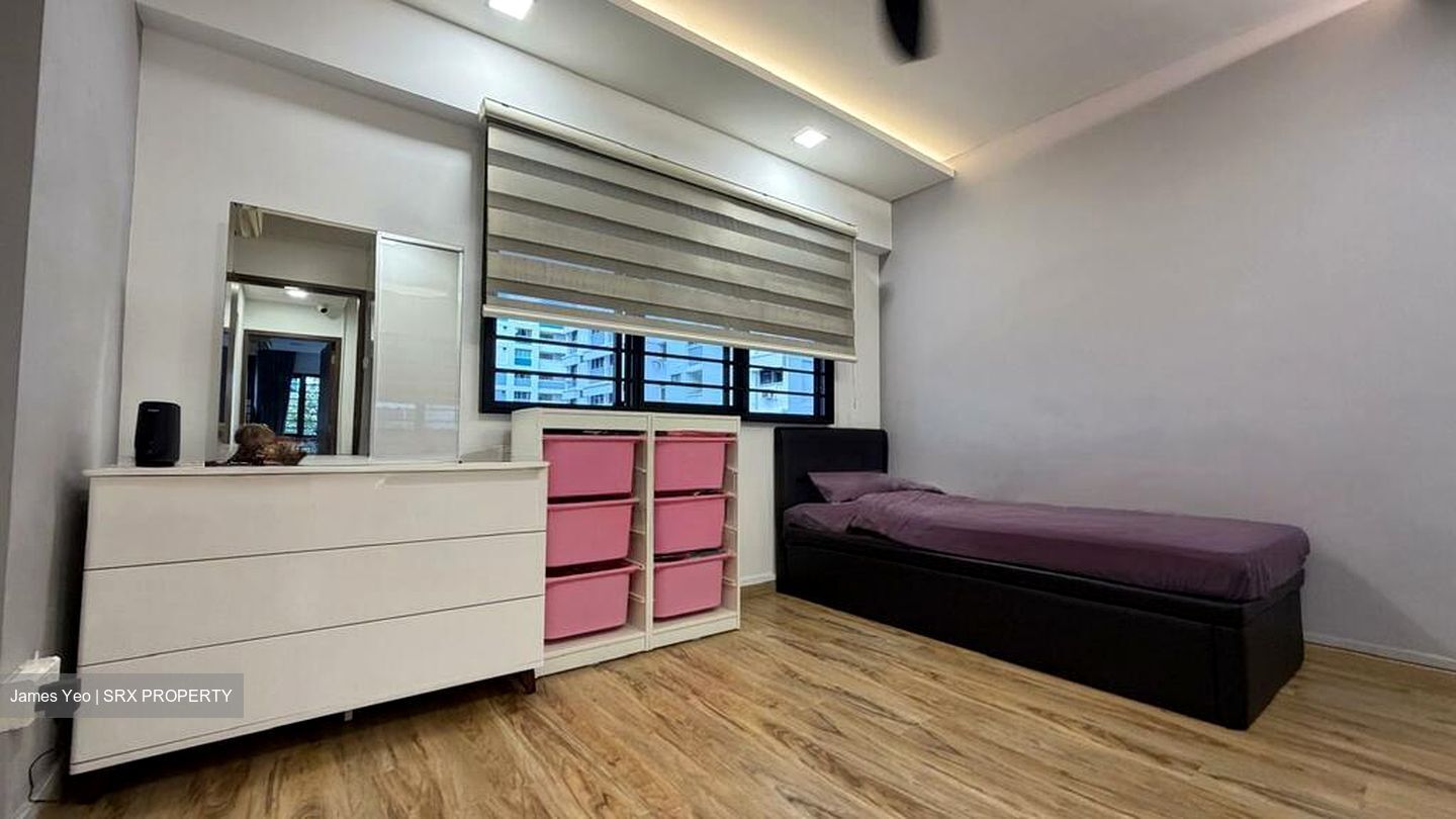Blk 857 Tampines Parkview (Tampines), HDB Executive #571825481